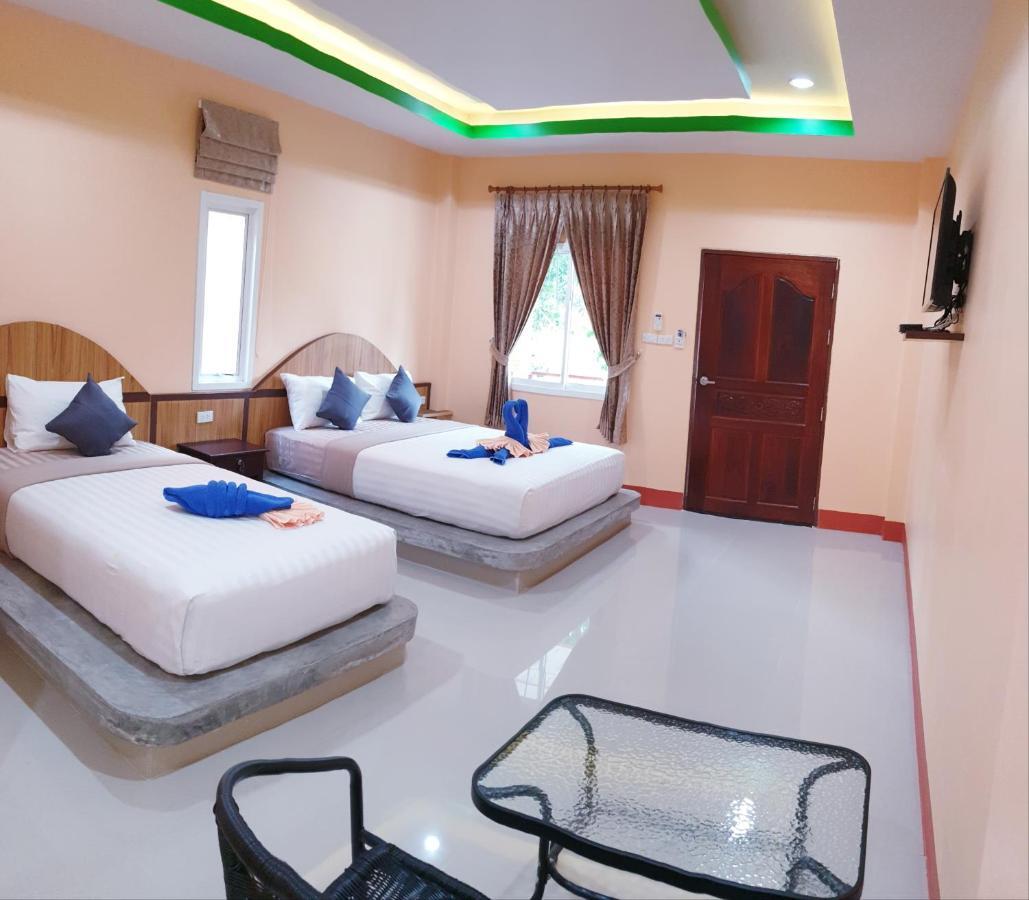 Toongyoong Longbeach Resort Sha Plus Ko Lanta Стая снимка
